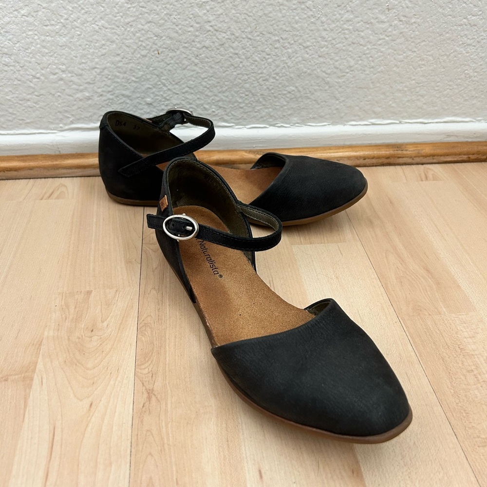 El Naturalista leather sandals (37)